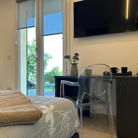 Perla Sul Mare מונליה