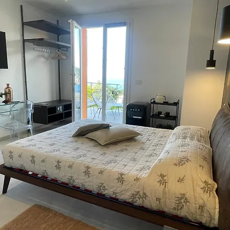 Perla Sul Mare Alojamento de Acomodação e Pequeno-almoço 4*