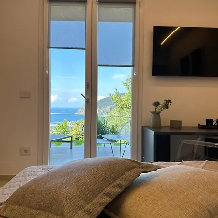 Alojamento de Acomodação e Pequeno-almoço Perla Sul Mare 4*