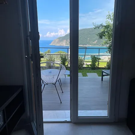 Perla Sul Mare Bed & Breakfast