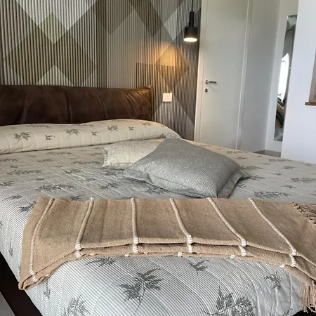 Perla Sul Mare 4* 莫内利亚