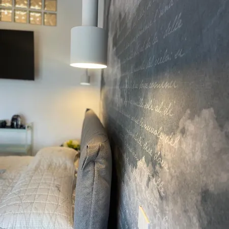 Perla Sul Mare ベッド・アンド・ブレックファスト モネーリア