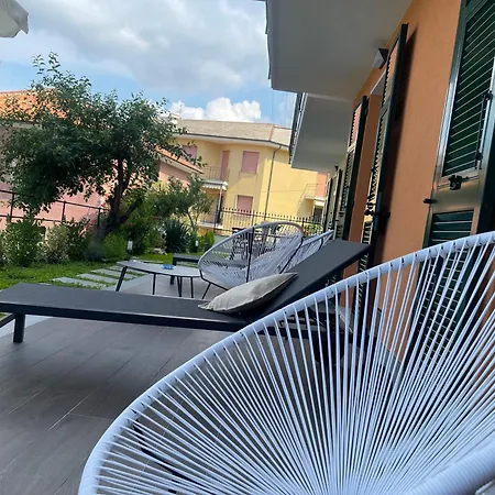 Perla Sul Mare 4* モネーリア