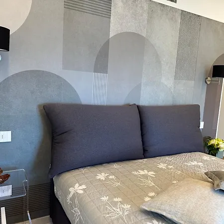 Perla Sul Mare モネーリア